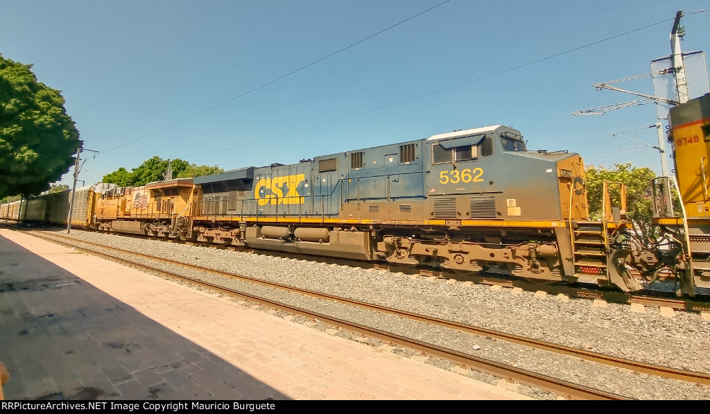 CSX ES40DC & UP AC45CCTE Locomotives